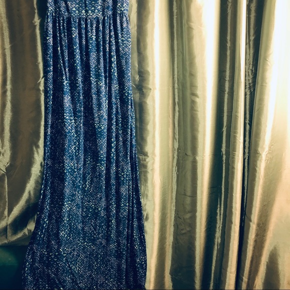 Hollister Maxi delicate blue aztec print Sz Small - Picture 2 of 8